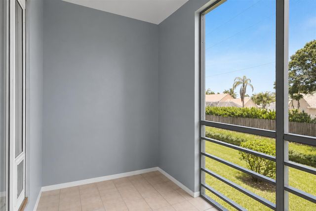 10000 Meridian Way N 15, Palm Beach Gardens, FL 33410