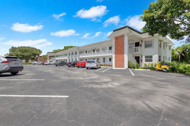 10000 Meridian Way N 15, Palm Beach Gardens, FL 33410