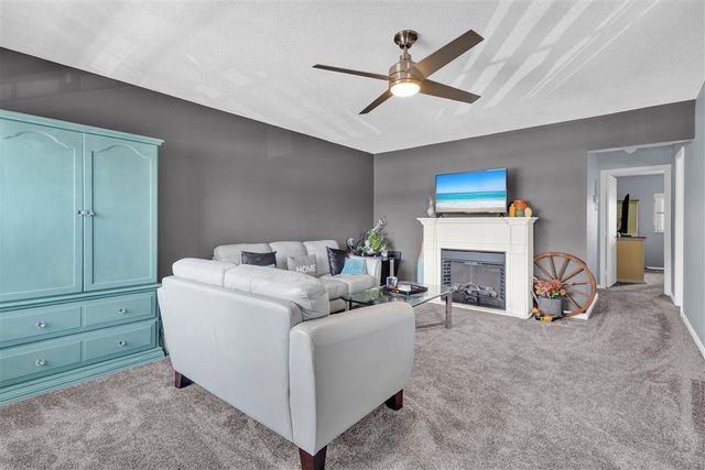 10000 Meridian Way N 15, Palm Beach Gardens, FL 33410