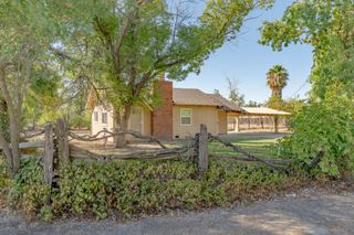 5192 Chestnut Rd, Olivehurst, CA 95961
