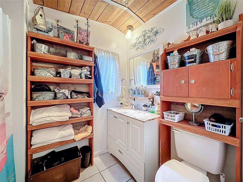 Image 22 of property listing at 5391 JENKINS LOOP DRIVE DRIVE, Keystone Heights, FL 32656