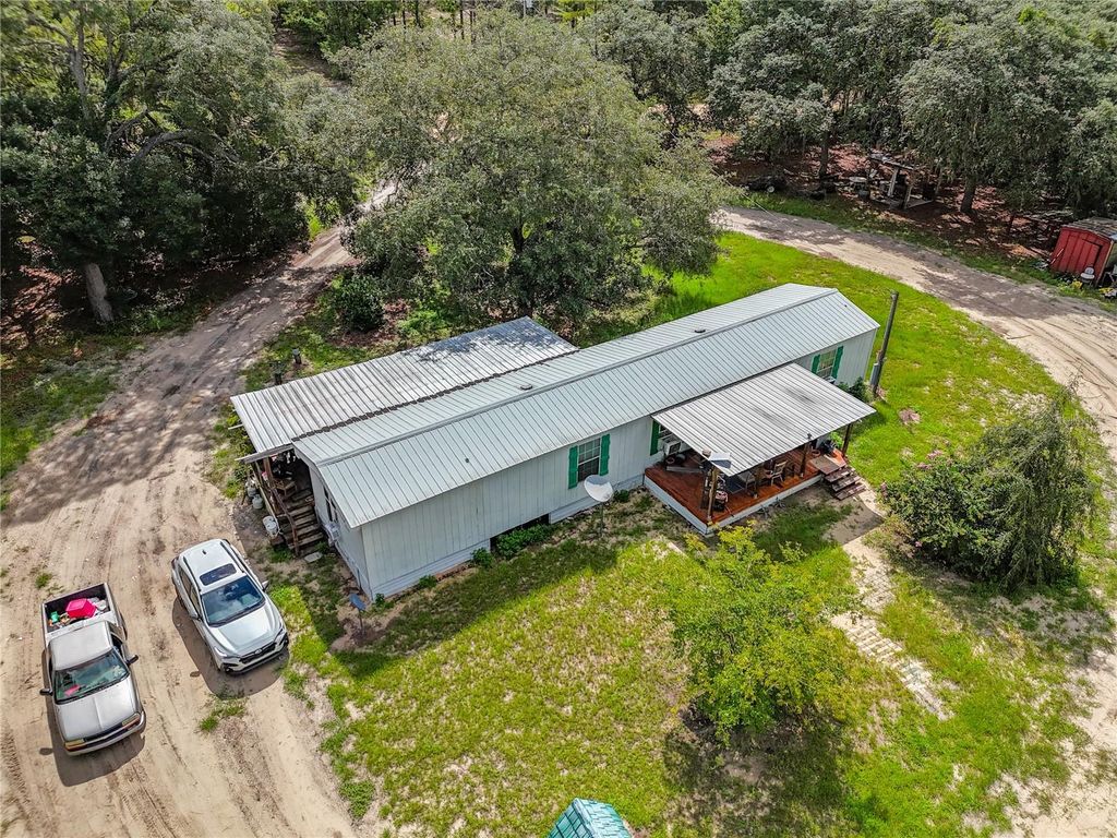 Image 49 of property listing at 5391 JENKINS LOOP DRIVE DRIVE, Keystone Heights, FL 32656