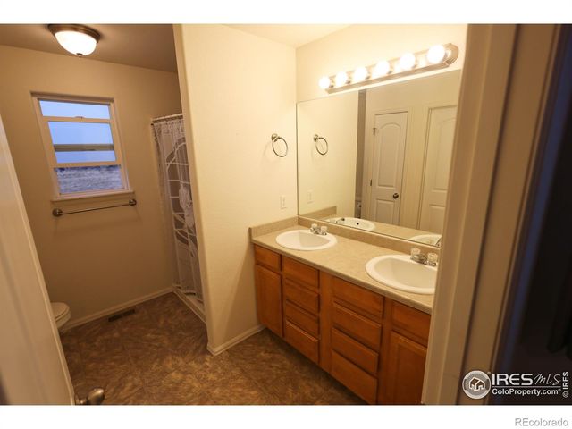 542 Cherryridge Drive, Windsor, CO 80550