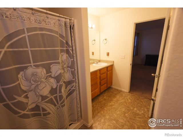 542 Cherryridge Drive, Windsor, CO 80550