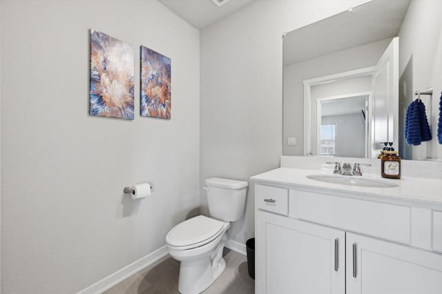 680 N 11TH Circle, Springfield, NE 68059