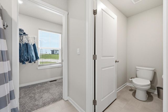 680 N 11TH Circle, Springfield, NE 68059