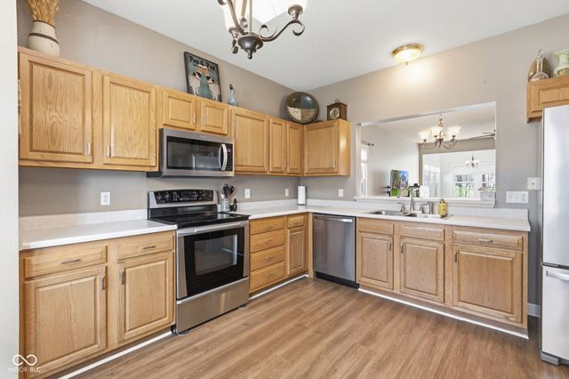 18944 Prairie Crossing Drive, Noblesville, IN 46062