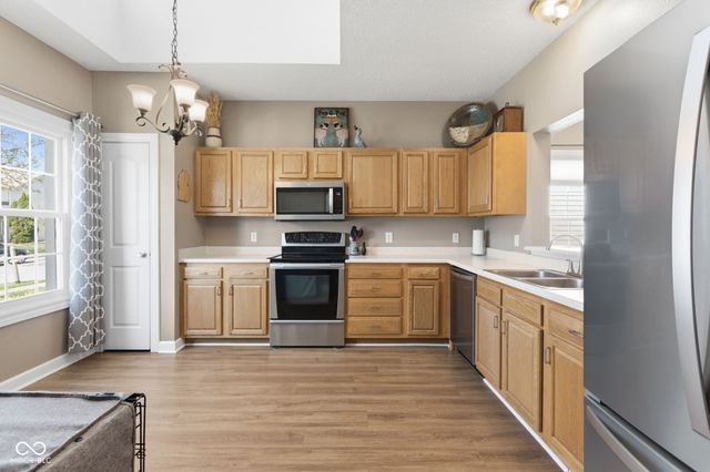 18944 Prairie Crossing Drive, Noblesville, IN 46062