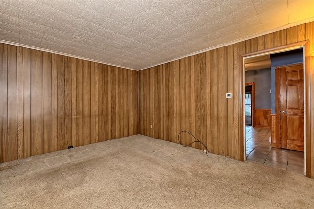 229 S 5th St, Youngwood, PA 15697