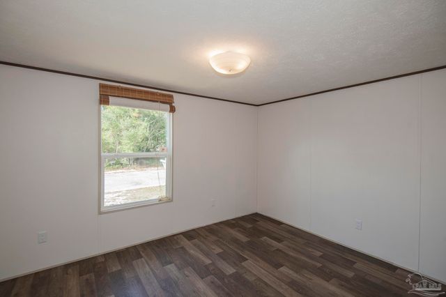 5218 Plateau Rd, Pensacola, FL 32507