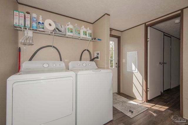 5218 Plateau Rd, Pensacola, FL 32507