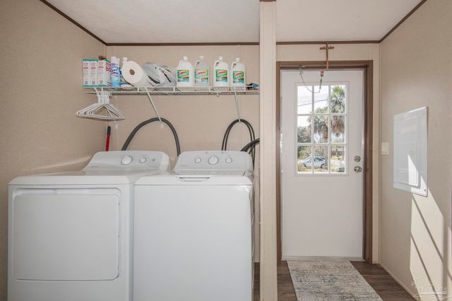 5218 Plateau Rd, Pensacola, FL 32507