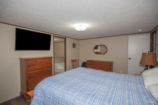 5218 Plateau Rd, Pensacola, FL 32507