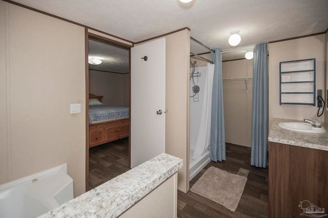 5218 Plateau Rd, Pensacola, FL 32507