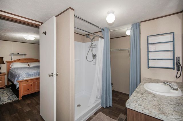 5218 Plateau Rd, Pensacola, FL 32507