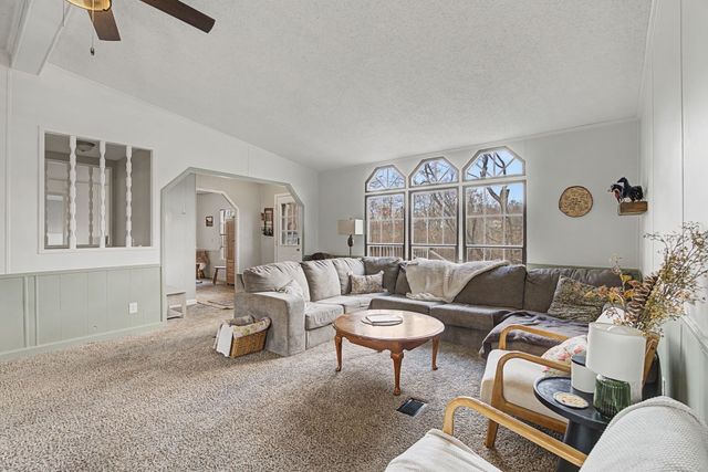 238 Little Indian Creek Rd, Buffalo Valley, TN 38548