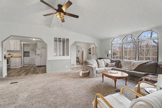 238 Little Indian Creek Rd, Buffalo Valley, TN 38548