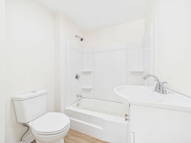 29 Walnut St, Plymouth, MA 02360