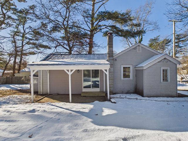 29 Walnut St, Plymouth, MA 02360