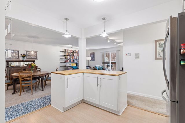 1720 3rd Avenue S 203, Minneapolis, MN 55404