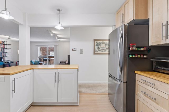 1720 3rd Avenue S 203, Minneapolis, MN 55404