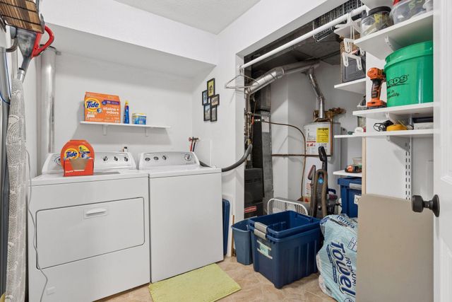 1720 3rd Avenue S 203, Minneapolis, MN 55404