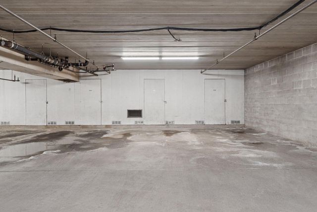 1720 3rd Avenue S 203, Minneapolis, MN 55404