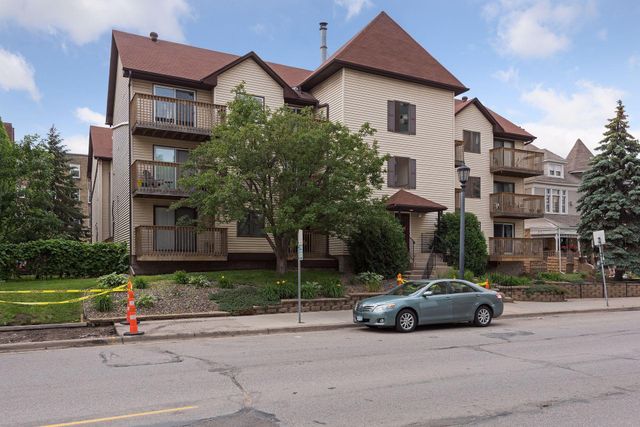 1720 3rd Avenue S 203, Minneapolis, MN 55404