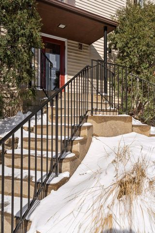 1720 3rd Avenue S 203, Minneapolis, MN 55404