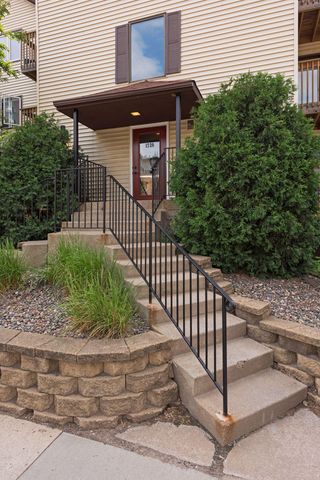 1720 3rd Avenue S 203, Minneapolis, MN 55404