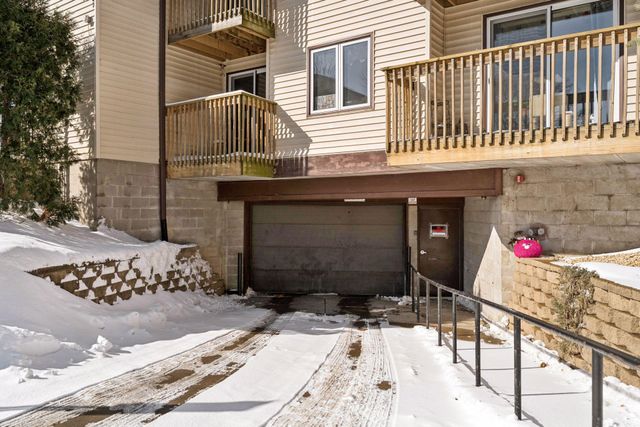 1720 3rd Avenue S 203, Minneapolis, MN 55404