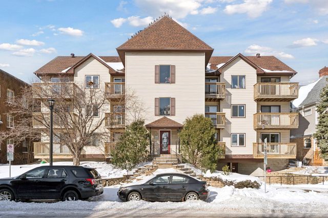 1720 3rd Avenue S 203, Minneapolis, MN 55404