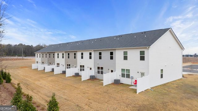 200 Kenmore Drive, Perry, GA 31069