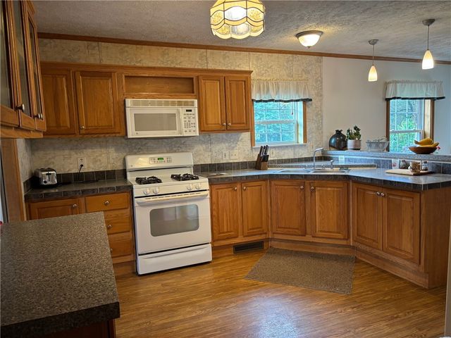 2576 State Highway 7, Bainbridge, NY 13733