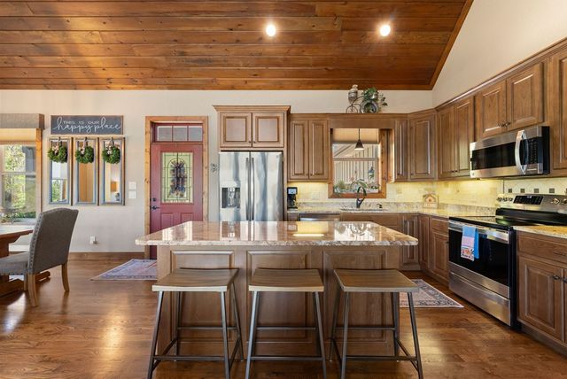457 Big Knoll Drive, Blairsville, GA 30512