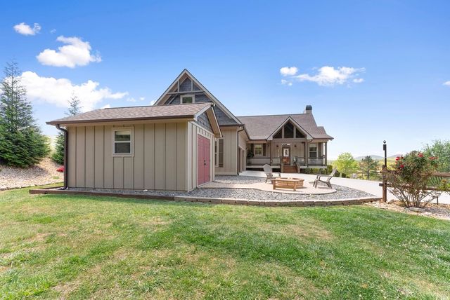 457 Big Knoll Drive, Blairsville, GA 30512