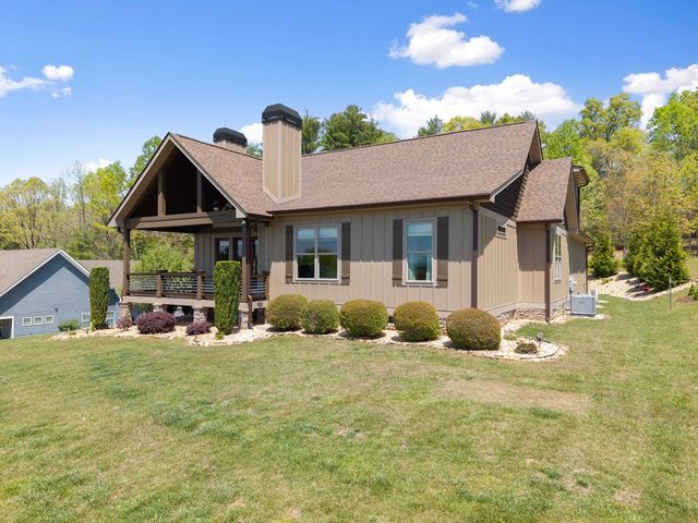 457 Big Knoll Drive, Blairsville, GA 30512