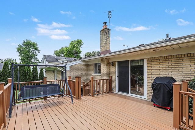 59126 Romeo Plank Road, Ray, MI 48096