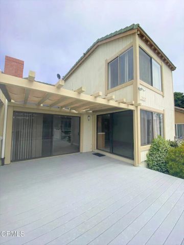 2325 Kingsbridge Lane, Oxnard, CA 93035
