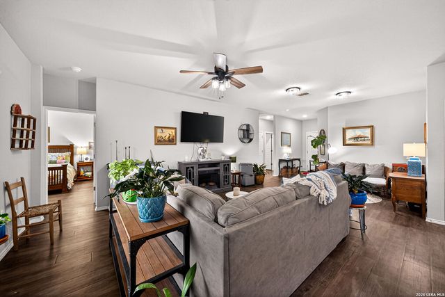 19932 DOC HOLIDAY DR, Lytle, TX 78052