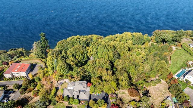 29438 10th Avenue SW, Federal Way, WA 98023