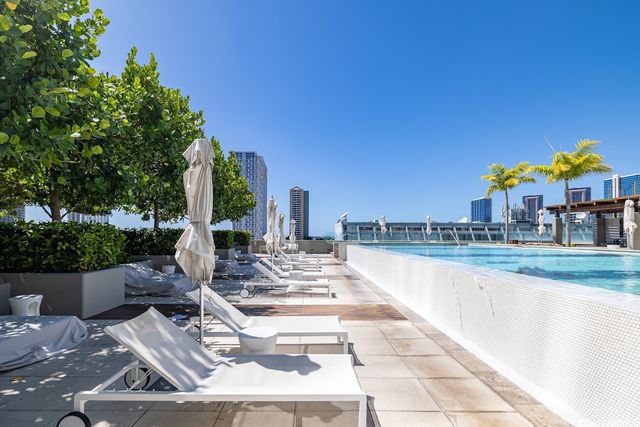 888 Kapiolani Boulevard 1703, Honolulu, HI 96813