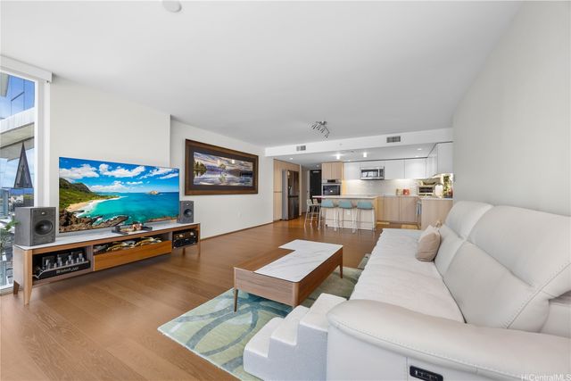 888 Kapiolani Boulevard 1703, Honolulu, HI 96813
