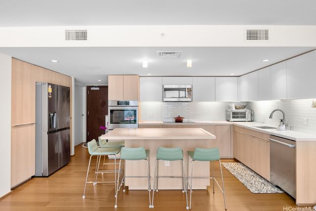 888 Kapiolani Boulevard 1703, Honolulu, HI 96813