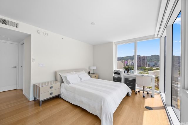 888 Kapiolani Boulevard 1703, Honolulu, HI 96813