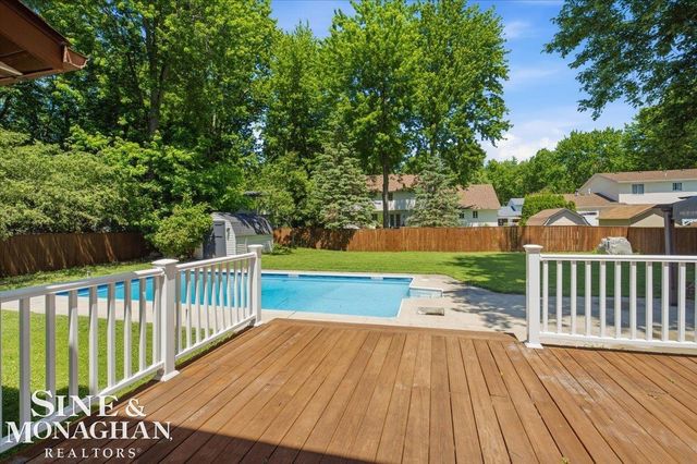 360 Constitution Avenue, Marysville, MI 48040
