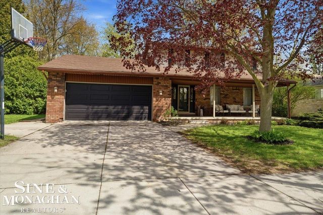 360 Constitution Avenue, Marysville, MI 48040