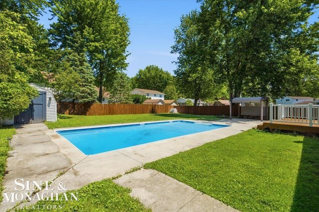 360 Constitution Avenue, Marysville, MI 48040