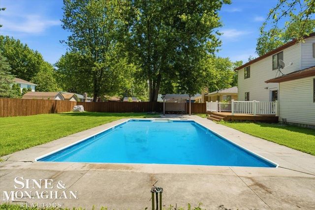 360 Constitution Avenue, Marysville, MI 48040