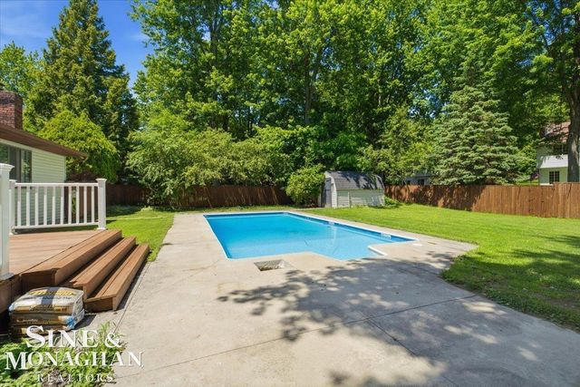 360 Constitution Avenue, Marysville, MI 48040